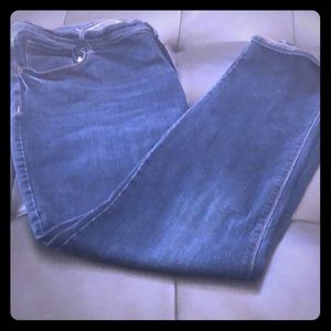 Old Navy Curvy Profile Mid Rise Jeans